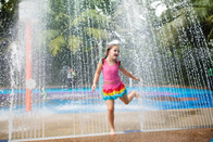 Công viên phun nước Cầu vồng Vòng tròn trẻ em Sân chơi nước Công viên phun nước đầy màu sắc