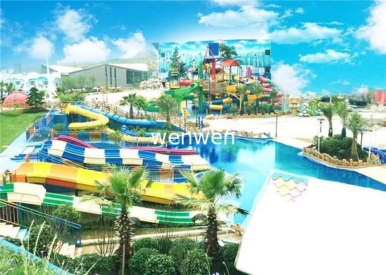 Công viên giải trí đầy màu sắc Water House Aqua Playground Chất liệu sợi thủy tinh Bền